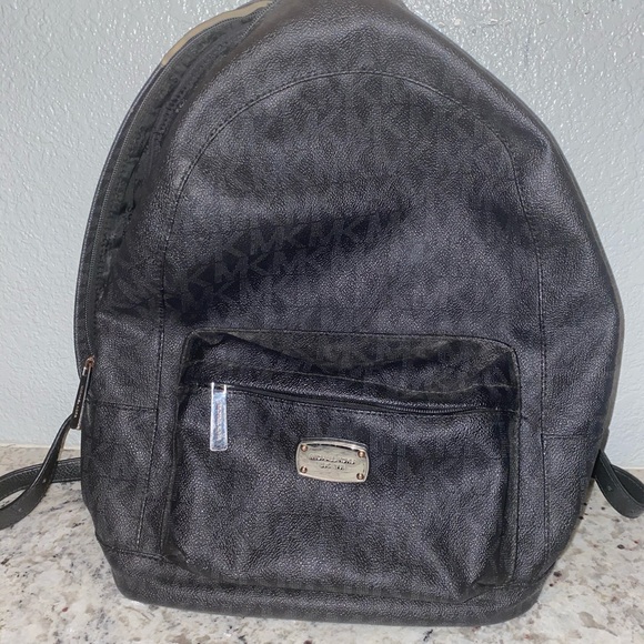 Micheal Kors leather black backpack - Picture 1 of 7